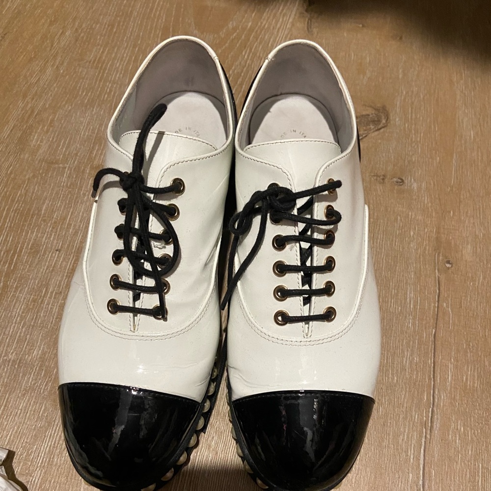Chanel patent pearl oxfords sz 37.5 - Picture 5 of 5
